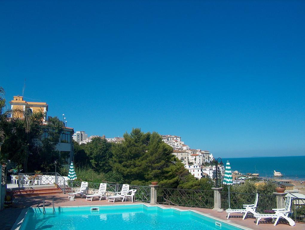 Hotel Piccolo Paradiso Di Rodi Garganico Extérieur photo
