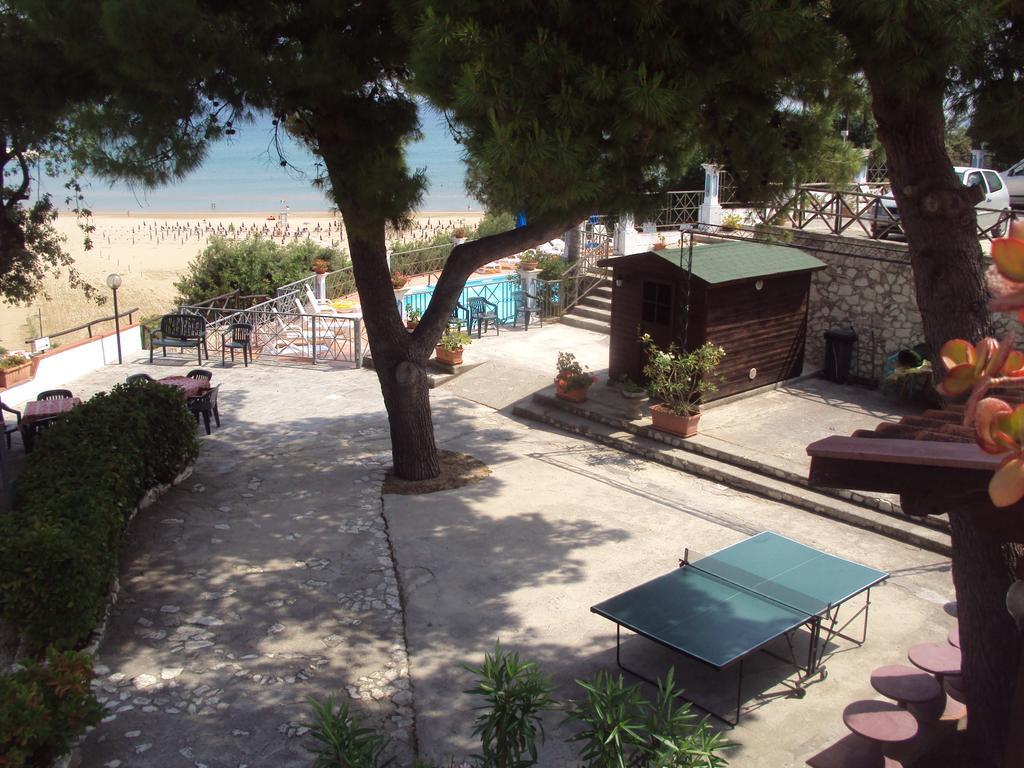 Hotel Piccolo Paradiso Di Rodi Garganico Extérieur photo