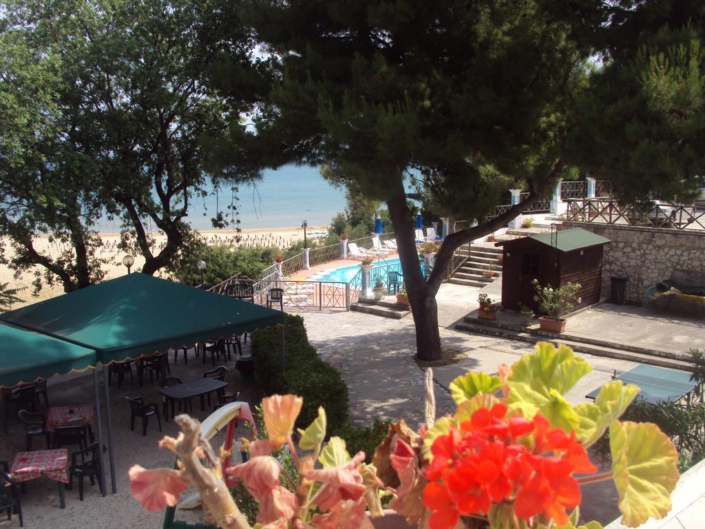 Hotel Piccolo Paradiso Di Rodi Garganico Extérieur photo