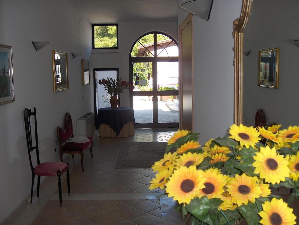 Hotel Piccolo Paradiso Di Rodi Garganico Extérieur photo