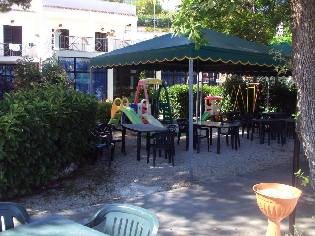Hotel Piccolo Paradiso Di Rodi Garganico Extérieur photo